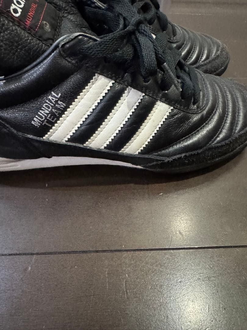 adidas Mundial Team サッカーシューズ 黒/白26cm