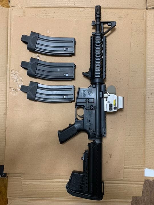 東京マルイ 電動ガン　m4CQB R