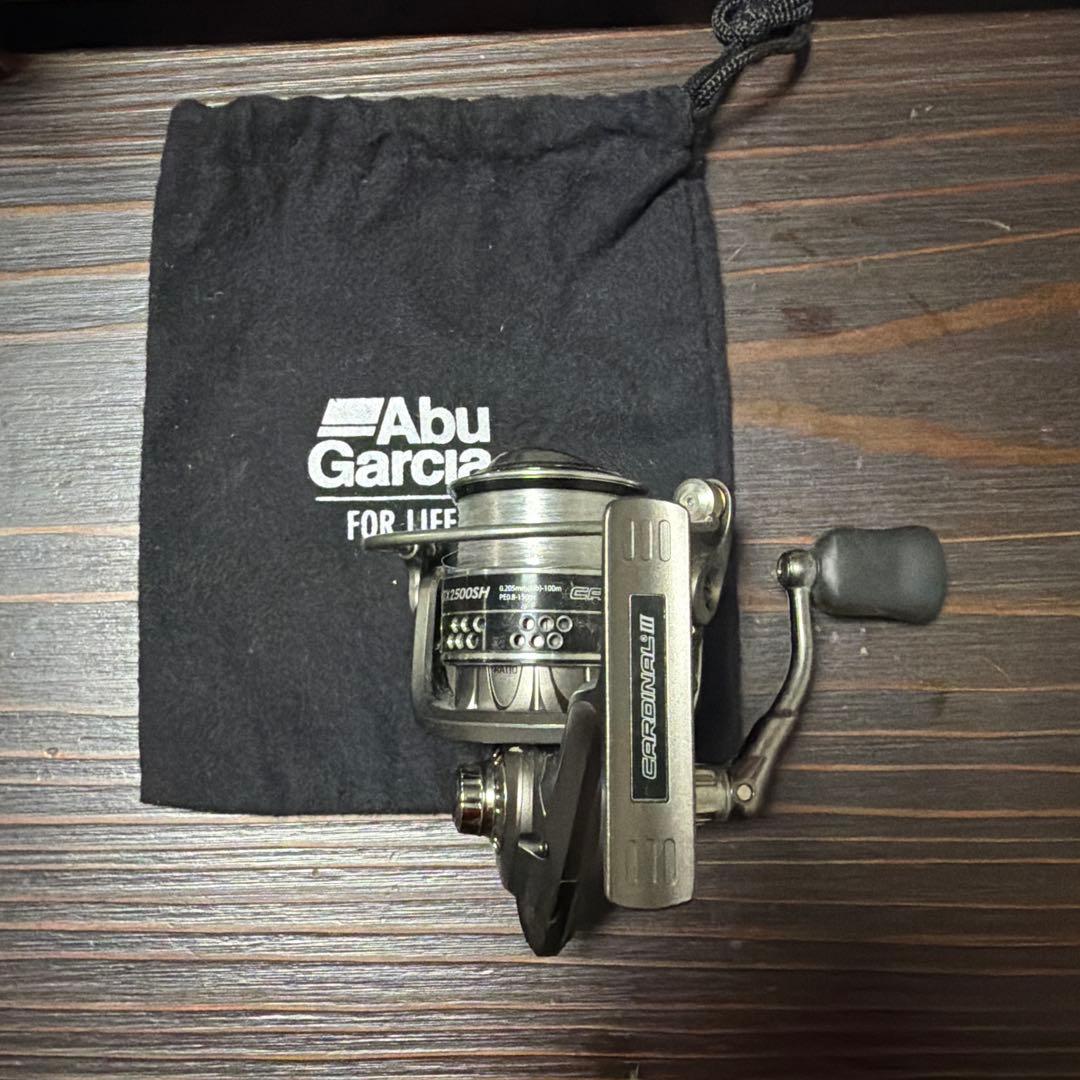 Abu Garcia スピニングリール 収納袋付き