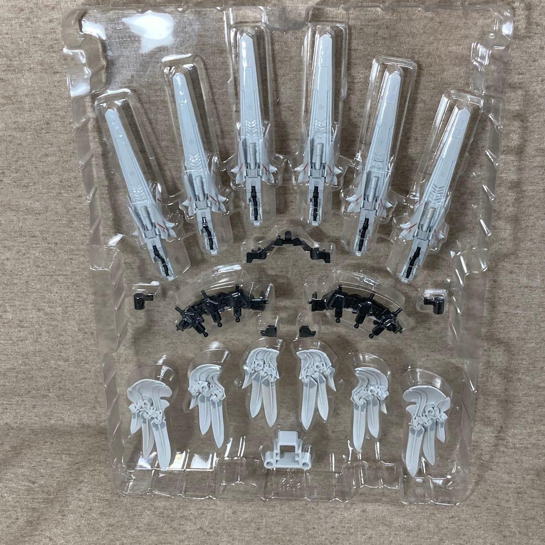 ウイングガンダム　スノーホワイトプレリュード　BANDAI
