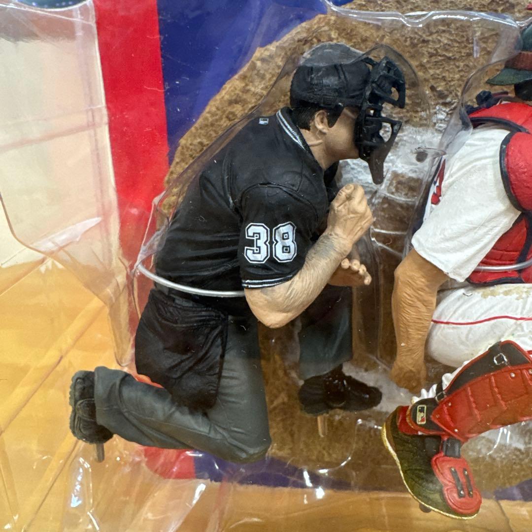 マクファーレントイズ　MLB ジェイソン・バリテック＆アンパイア