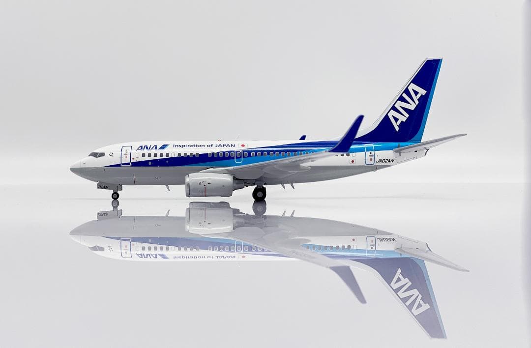 航空機・ヘリコプター ANA 737-700 JA02AN 1/200