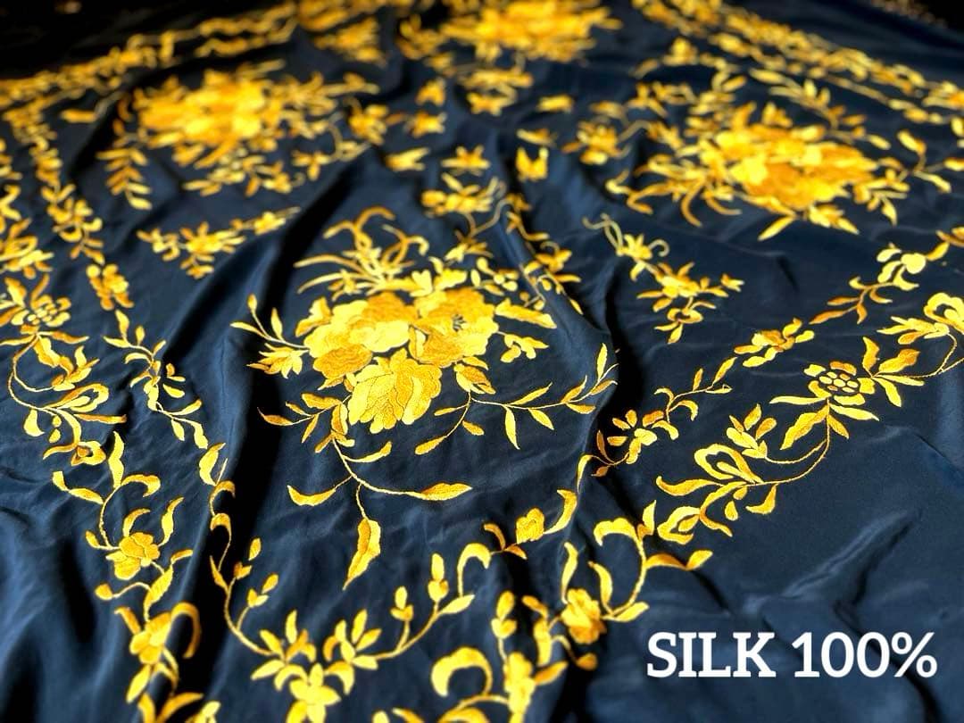 [新品］シルク100% 最高級マントン・フラメンコ・黒地x金刺繍