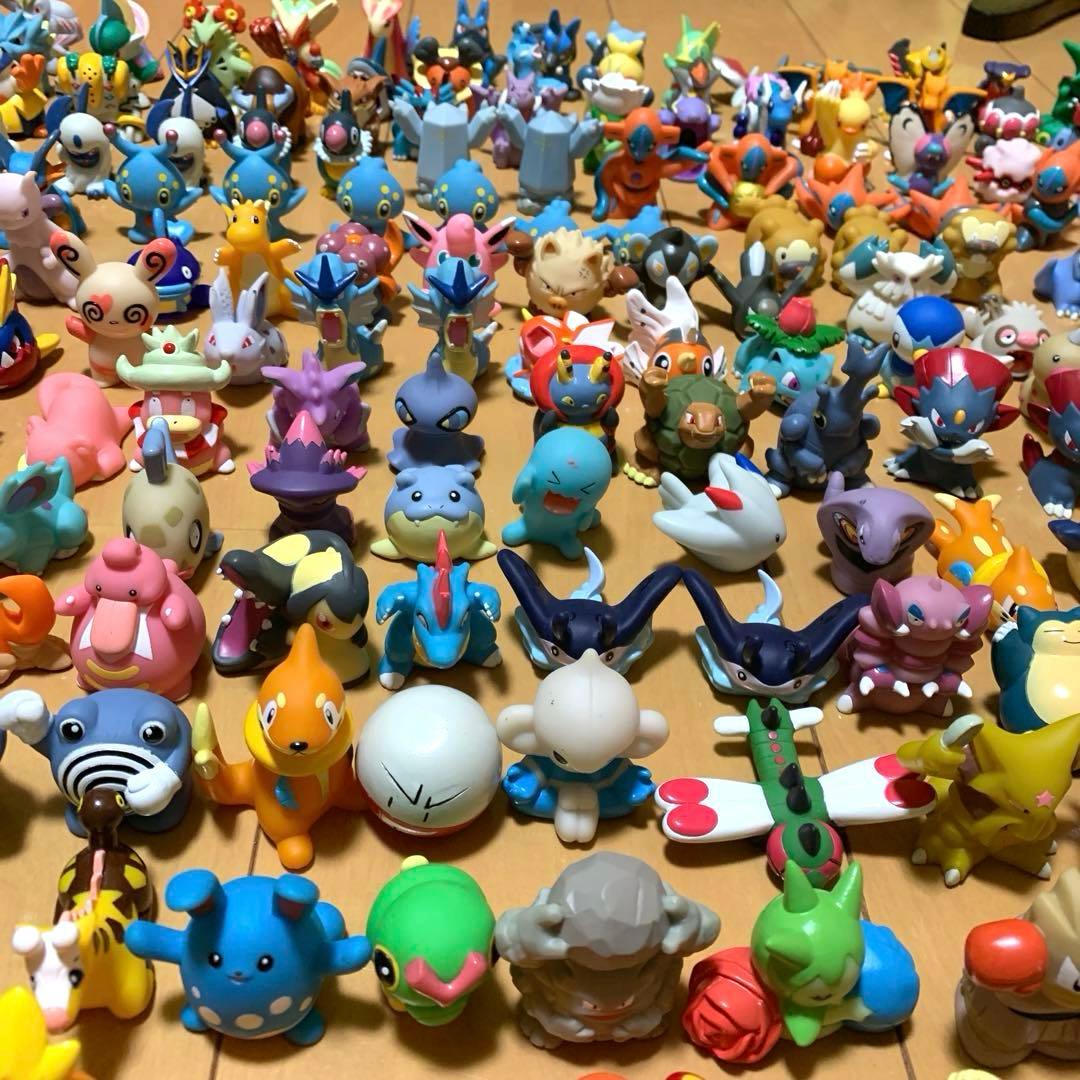 ポケモン指人形323体＋クリアタイプ6体