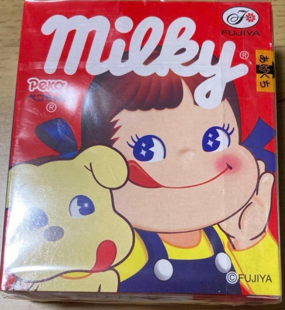 不二家ペコちゃんミルキーBOX 2026 ＋オマケ（卓上カレンダー＋ポーチ2個）