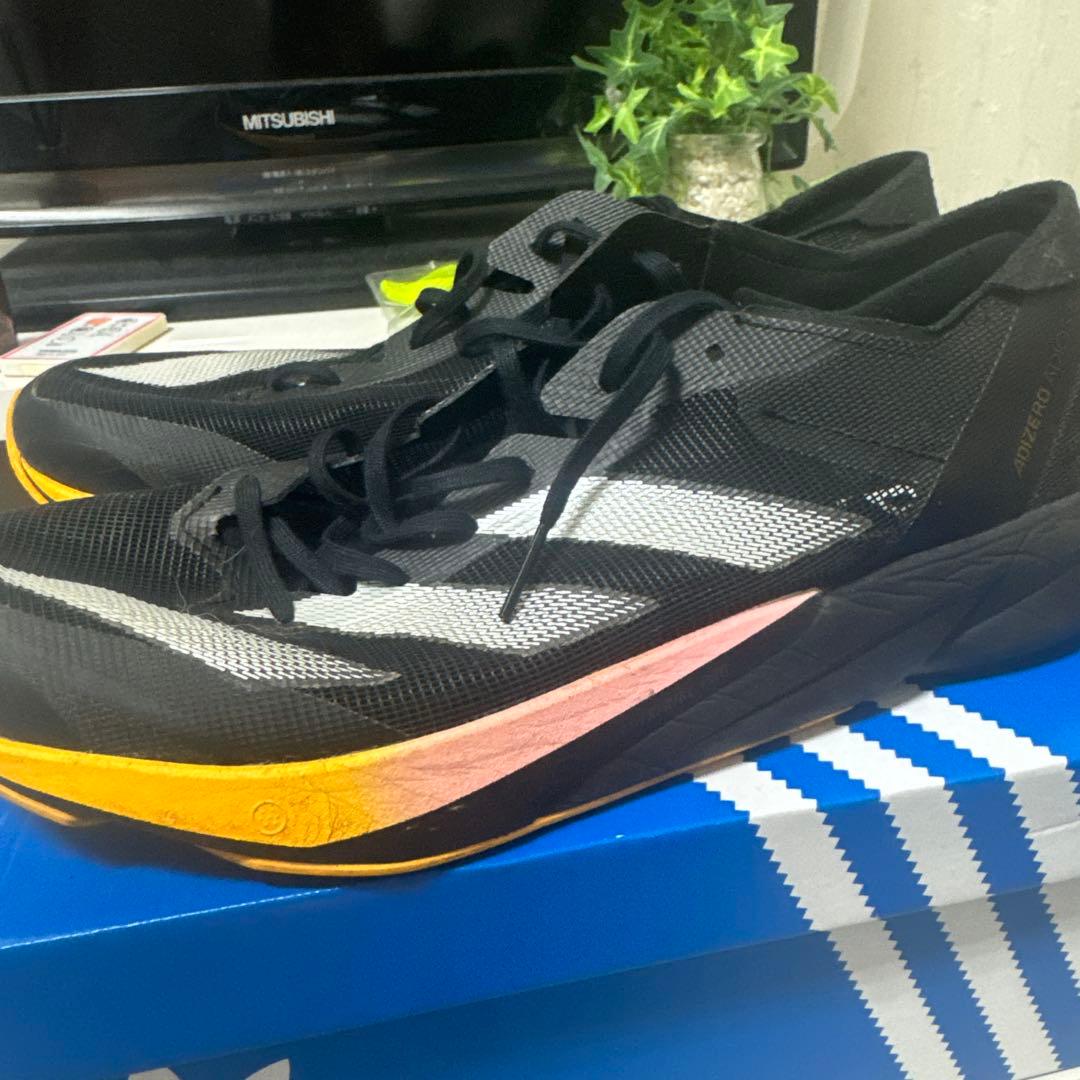 アディゼロジャパン8 28cm