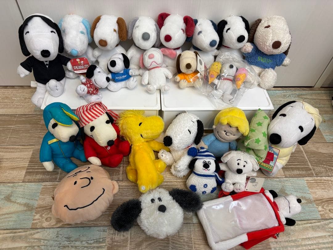 スヌーピー　peanuts ぬいぐるみ　ポーチ　文具　手袋　イヤーマフ　まとめ売