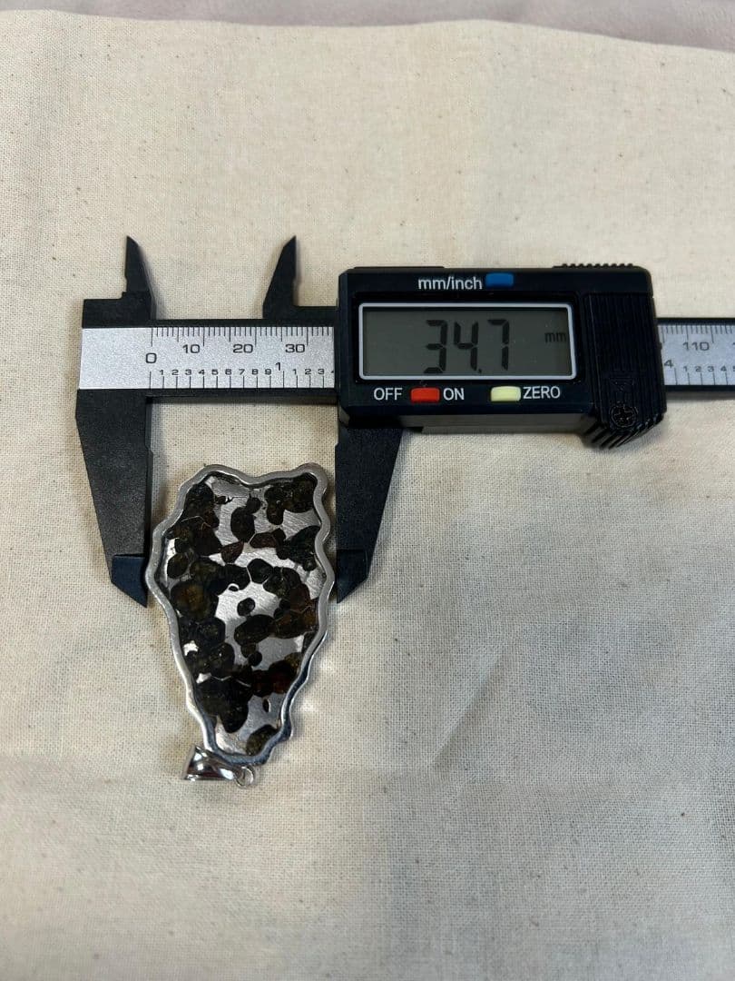 天然セリコパラサイト隕石ペンダント トップスターリングシルバーフレーム