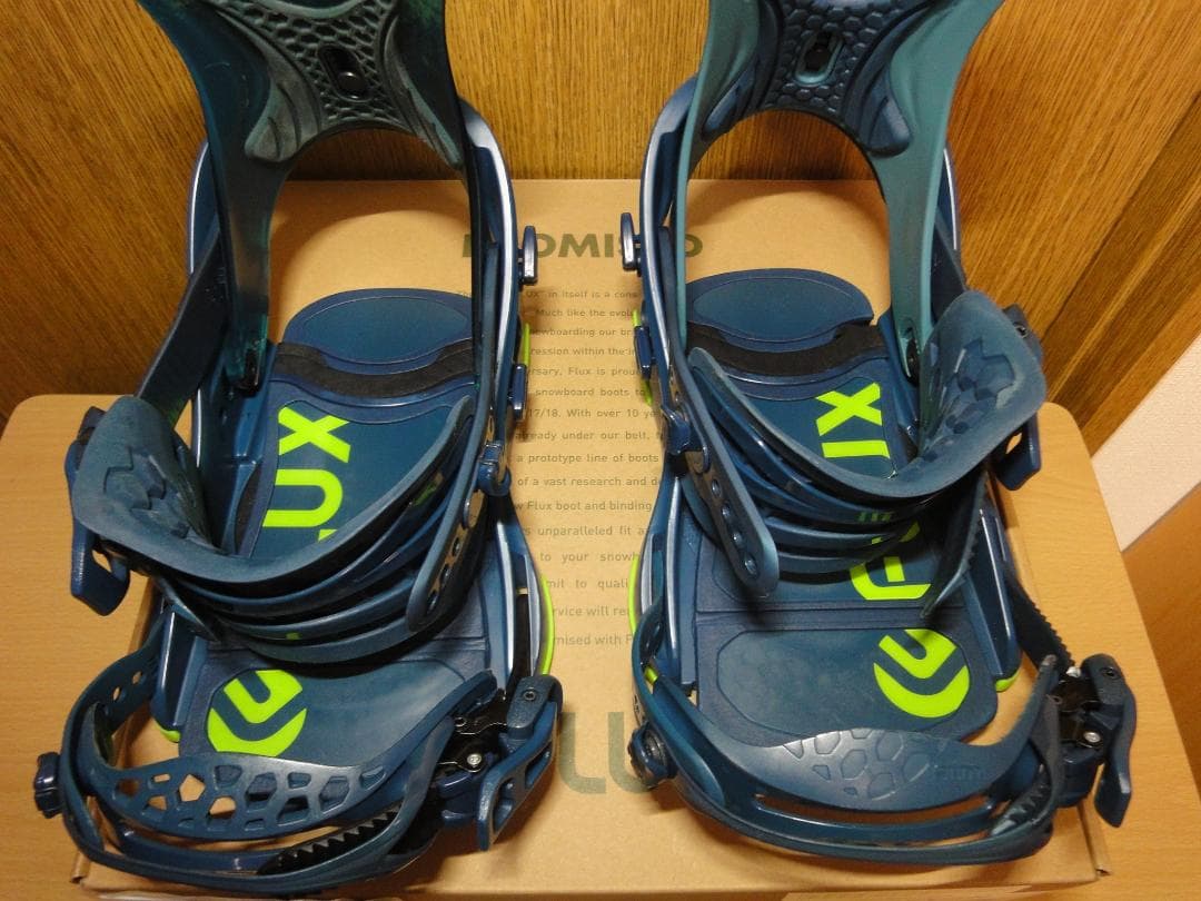 FLUX CV 21-22モデル NAVY Sサイズ