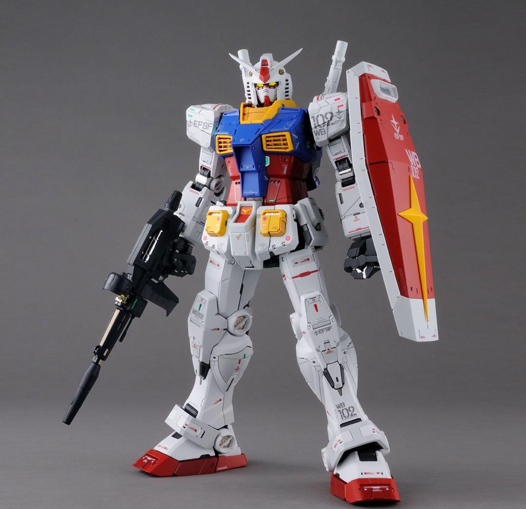 りょ PGUガンダム PG ペルフェクディバインLED