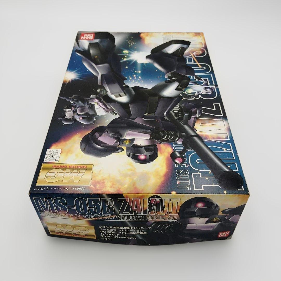 バンダイ MG MS-05B ザクI 黒い三連星
