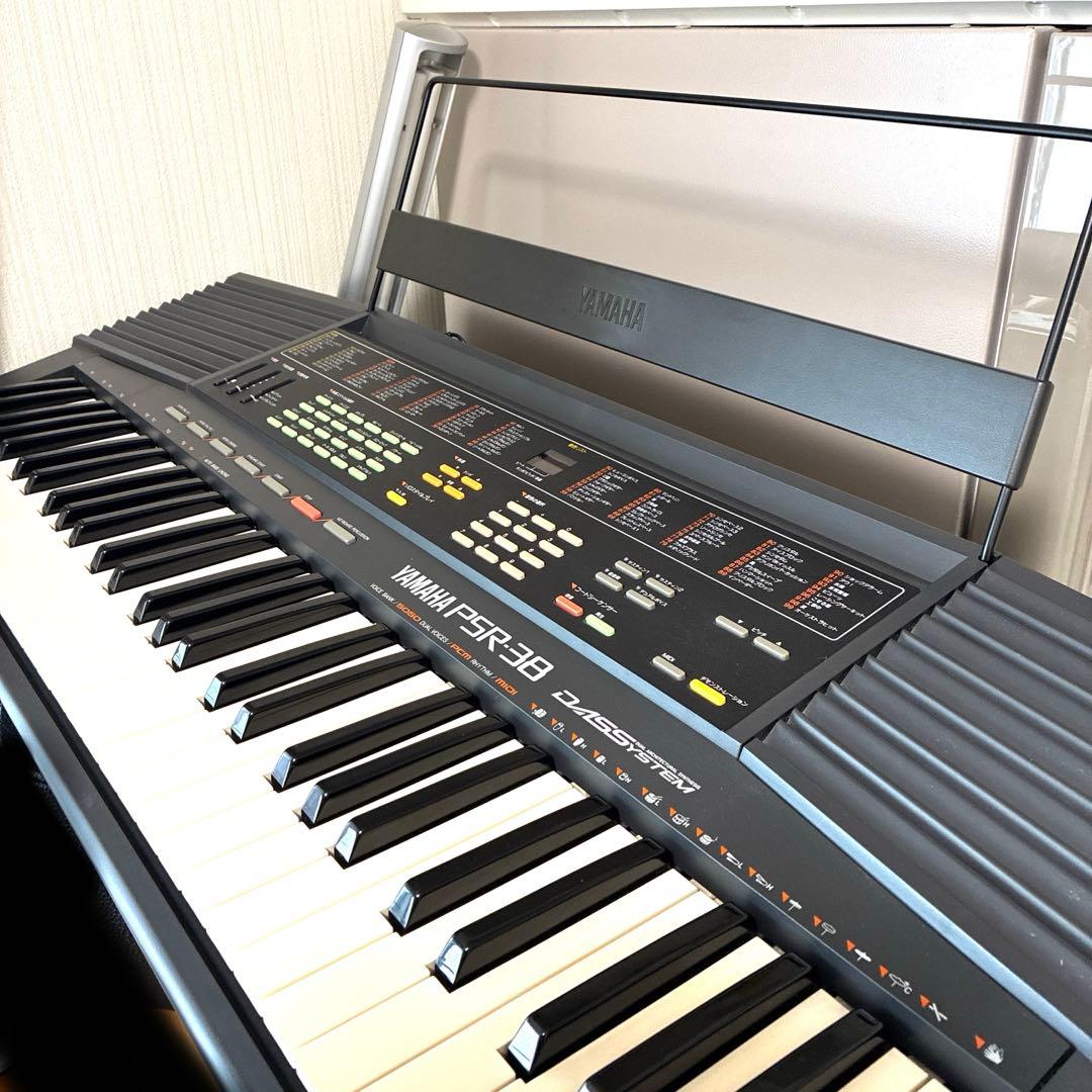 ビンテージ・キーボード　YAMAHA PSR-38 レトロ・エモい・FM音源