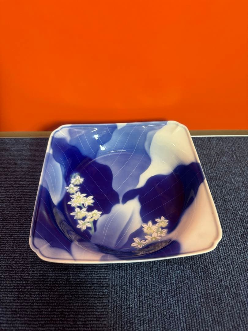 1772 深川製磁　四角　鉢　18cm