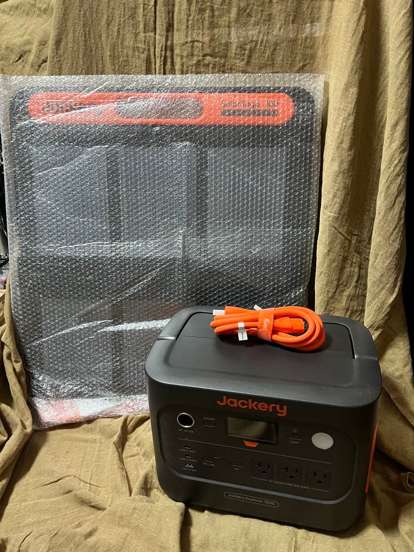 【最終値下げ】Jackery1000ポータブル電源 1070Wh +ソーラー
