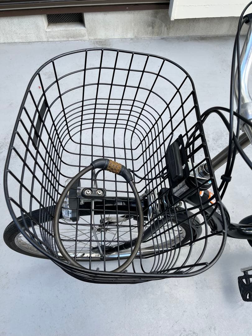 YAMAHA電動アシスト自転車 (26インチ) ブラック 前カゴ付き