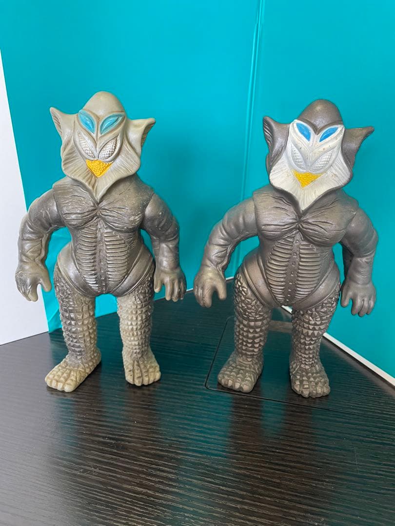 メフィラス星人　2体