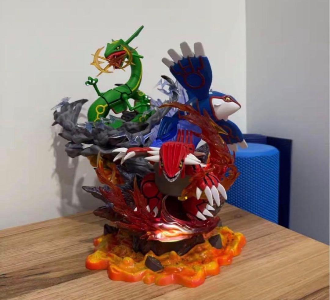ポケモン　フィギュア　グラードン　カイオーガ　レックウザ　LED付き