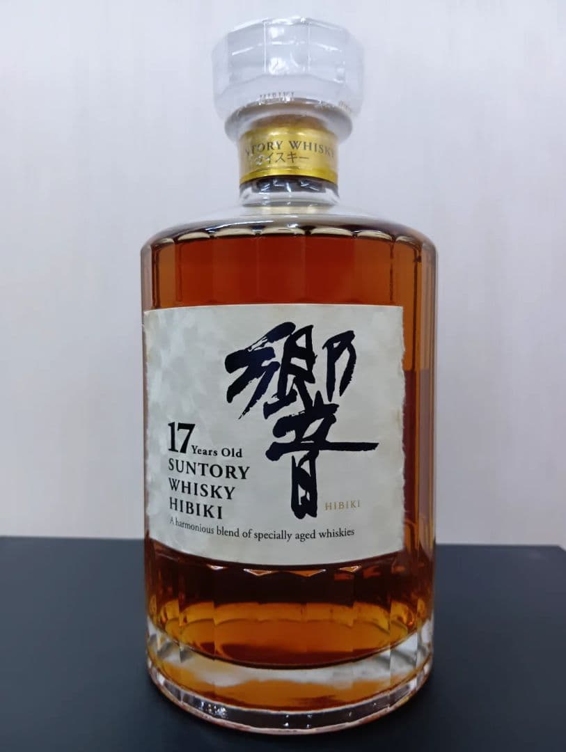 サントリー 響 17年 700ml 43%