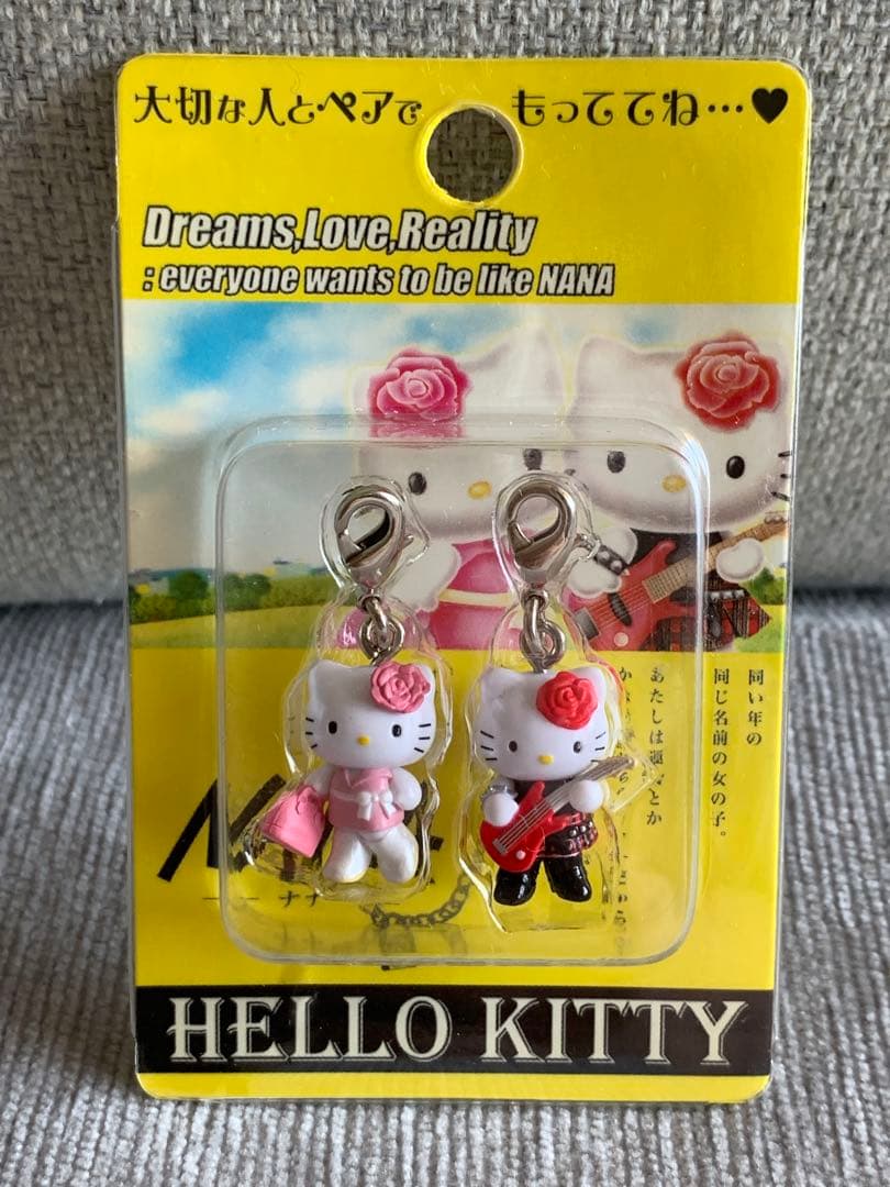 ハローキティ ストラップ ギター バッグ　ナナ　限定　マスコット