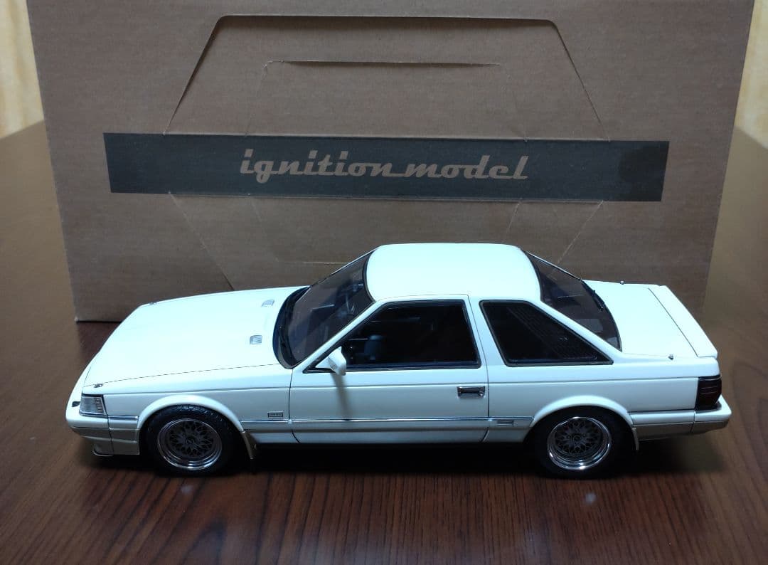 イグニッションモデル　トヨタ ソアラー 3.0 GT Limited 1/18