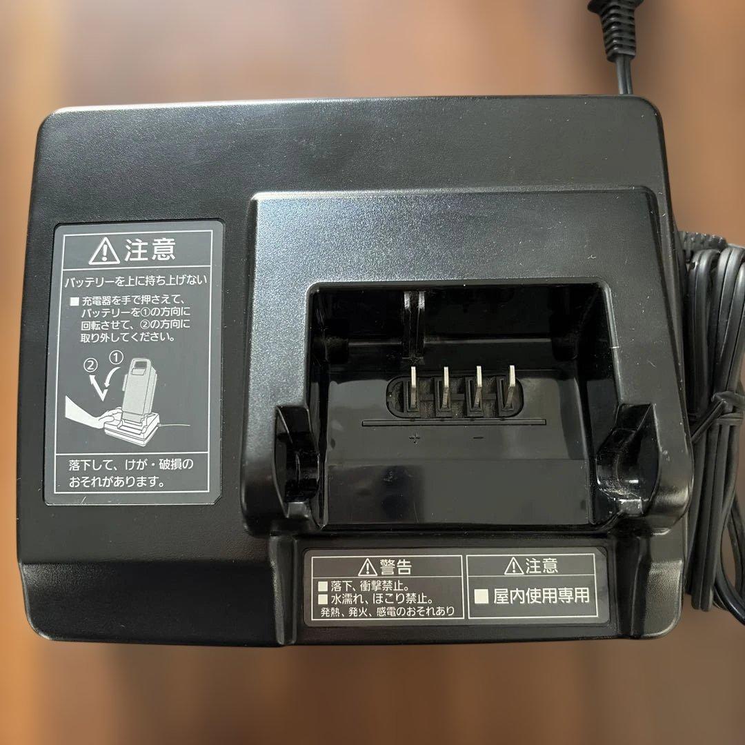 Panasonic 電動自転車用充電器 NKJ069Z2