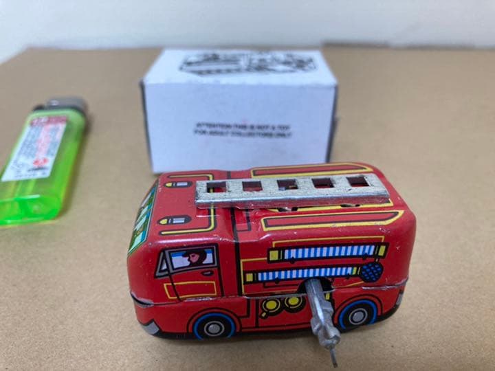 レトロ　金属製　消防車　動けます