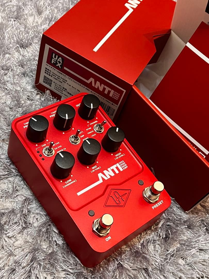 ギター UAFX ANTI
