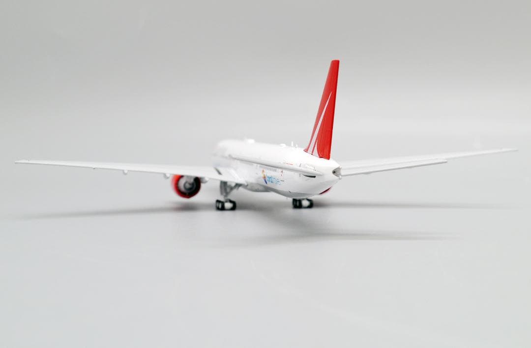 ロイヤルフライト 777-300ER VQ-BGL 1/400