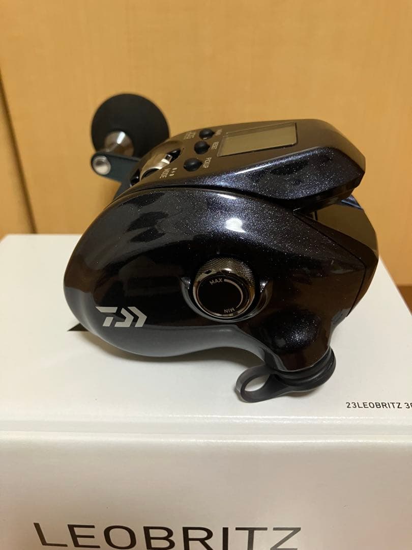 ダイワ　23レオブリッツ300JL 中古美品　使用時間9時間　4.8km