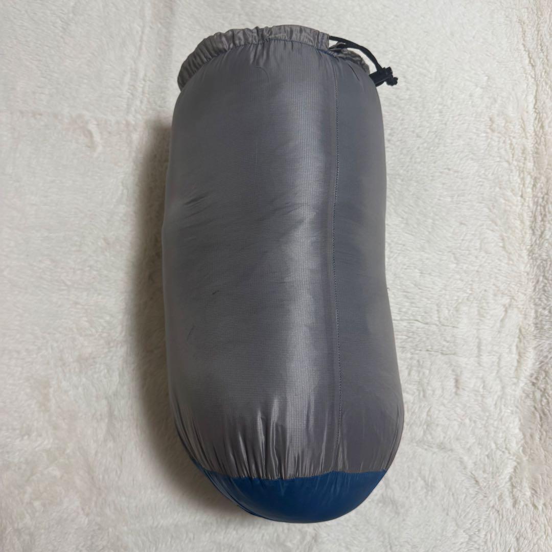 美品NANGA ダウンシュラフ　オーロラテックス600STDブルーR/ZIP