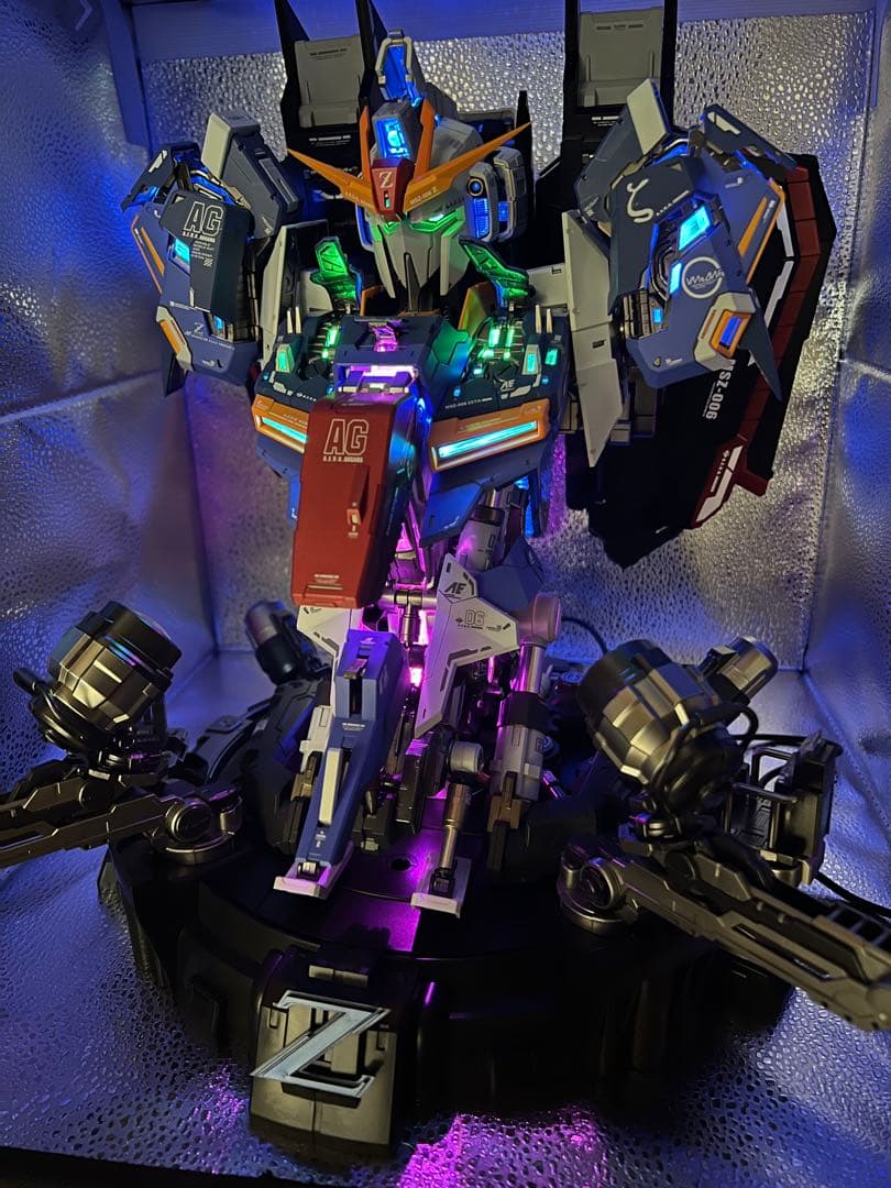 【海外製】Zガンダム1/35ガンプラLED発光(完成品)