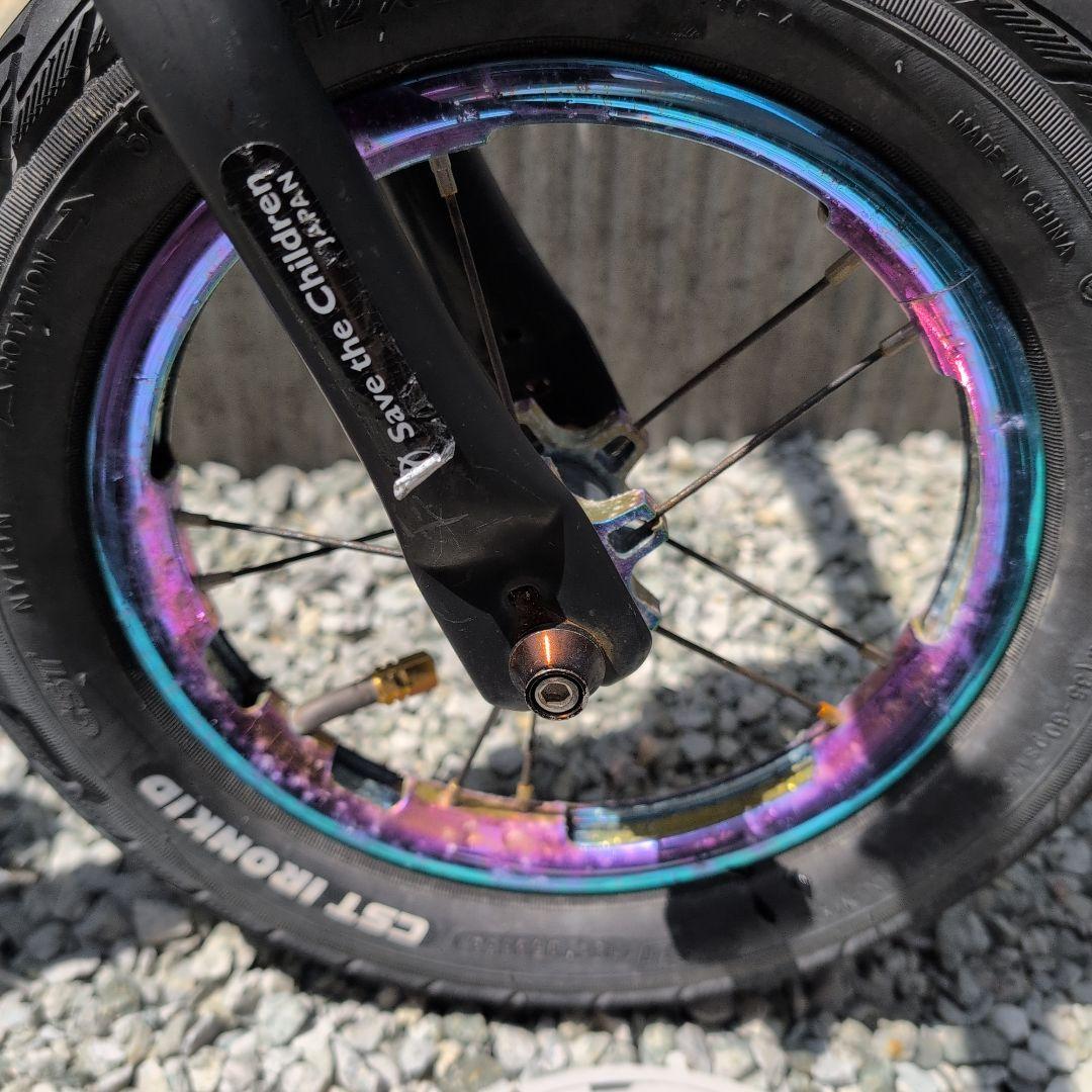 STRIDER ストライダー 12インチ　ホワイト　カスタム　セーブザチルドレン