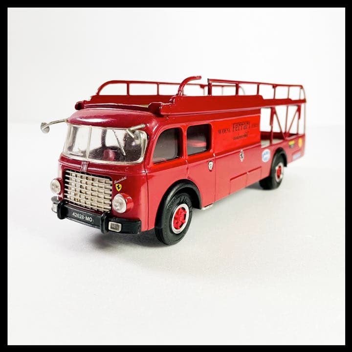 FIAT642RN2 フェラーリ 積載車 ダイヤキャスト イタリア製 1/43