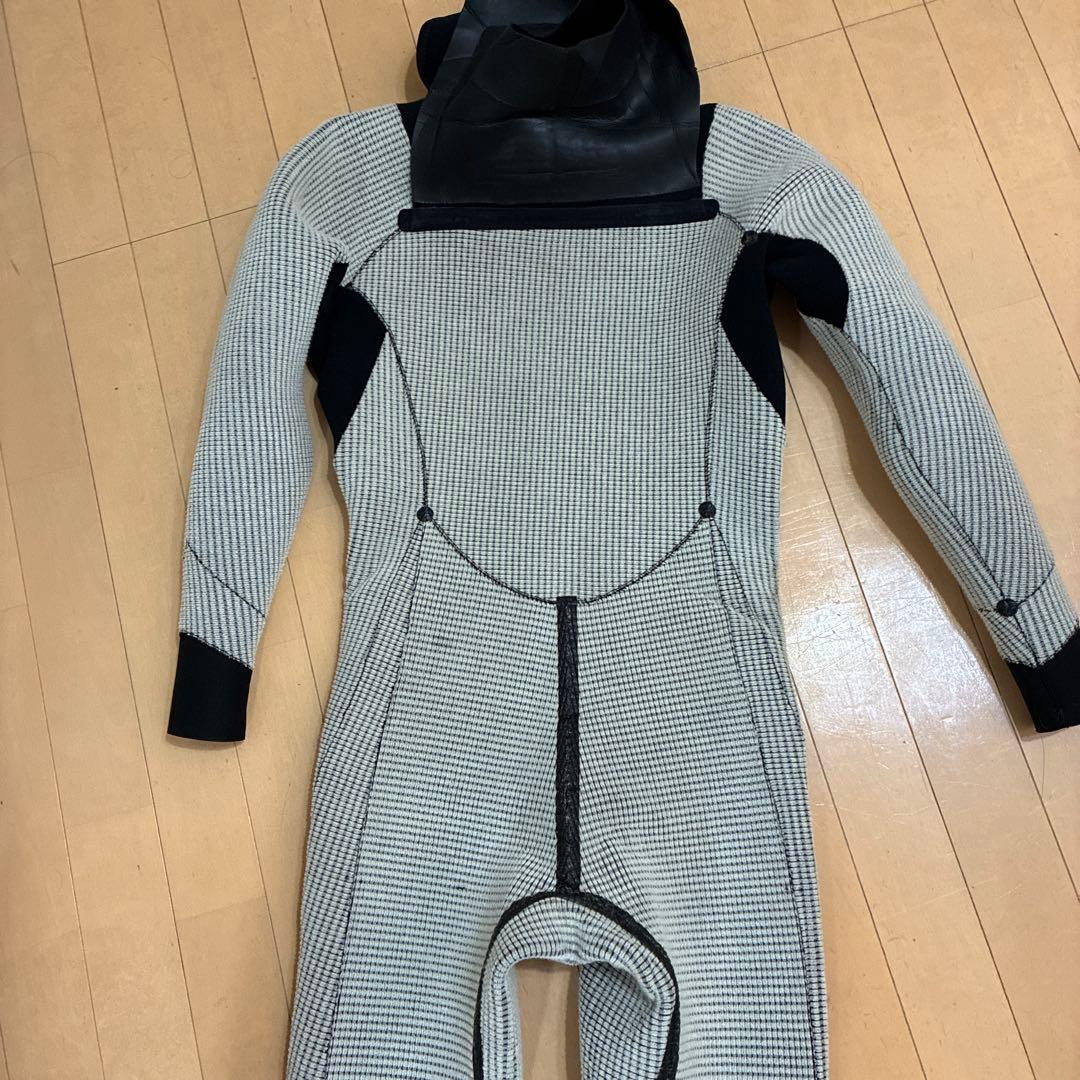 m*o様 patagonia R4セミドライスーツ ブラック