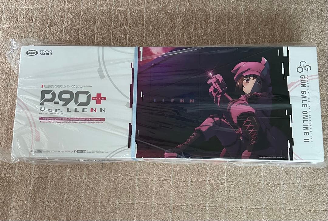 東京マルイ P90プラス レン (新品未開封）+ 販促ポスター（非売品）木製額付