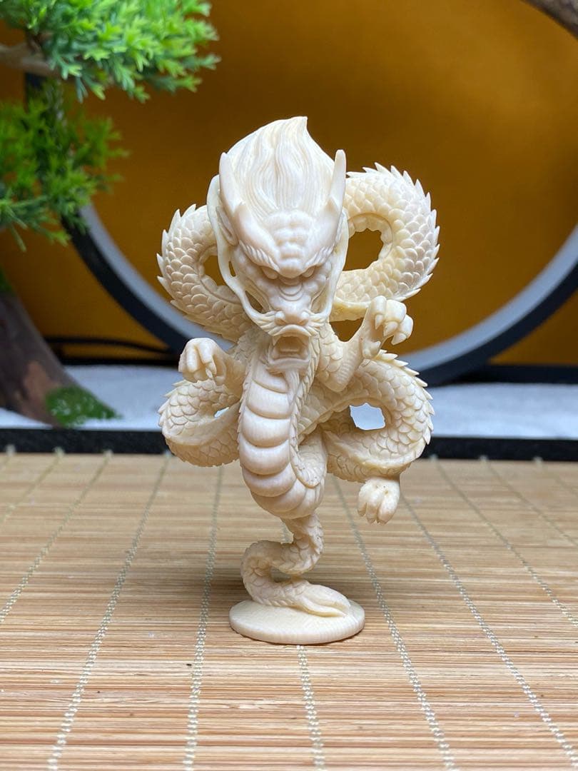 天然マンモス牙美しい手作り彫刻　至尊神龍　置物