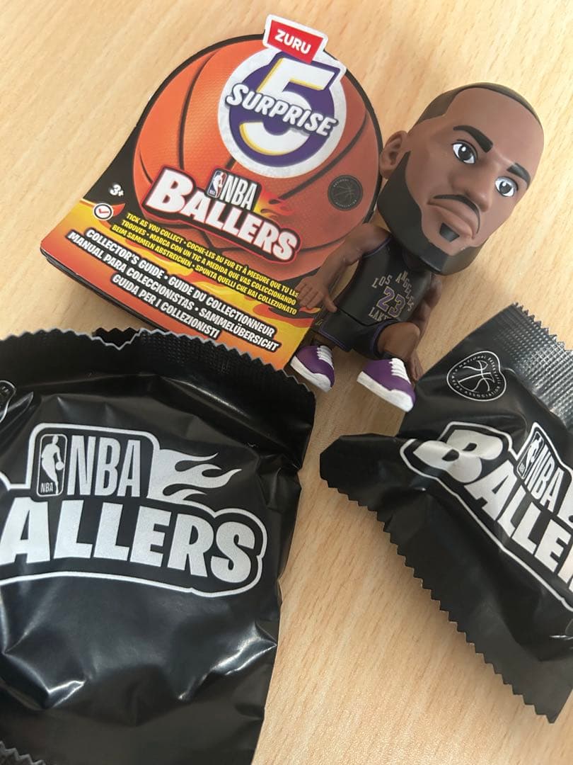 ※超希少※NBA BALLERS レブロン・ジェームズ フィギュア