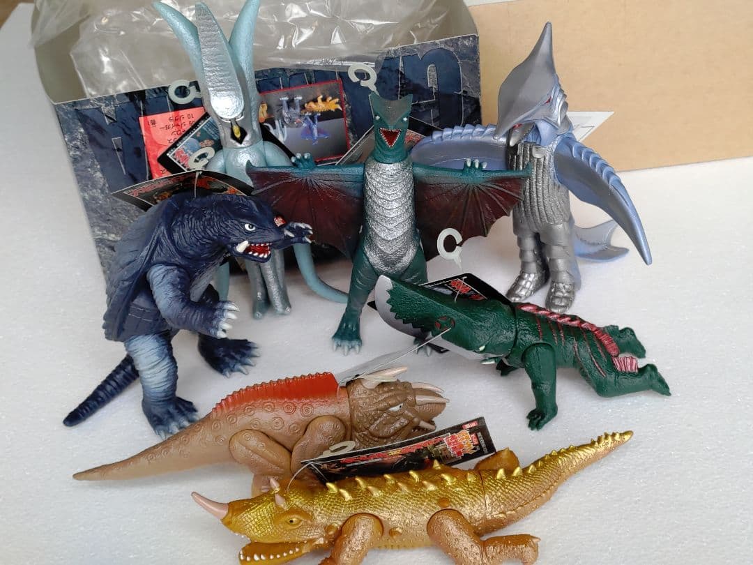 バンダイ　大映怪獣シリーズ　強いぞ!ガメラ　復活大結集BOX　（全7種）未使用品