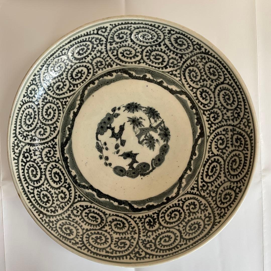 古伊万里染付草花文蛸唐草文大皿　江戸時代中期頃(文化十二年の箱入)