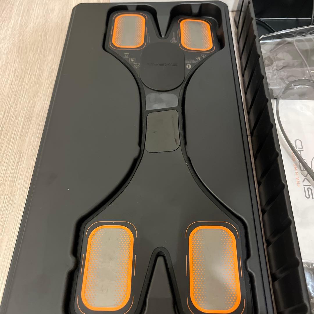 SIXPAD SIXPAD CHEST FIT シックスパッド　大胸筋