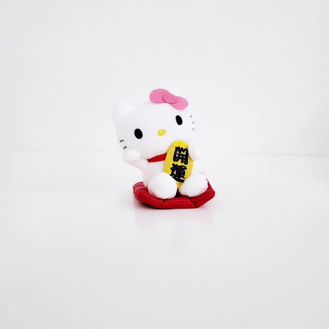 Sanrio　サンリオ　ハローキティ　招き猫　開運　ぬいぐるみ 縁起物