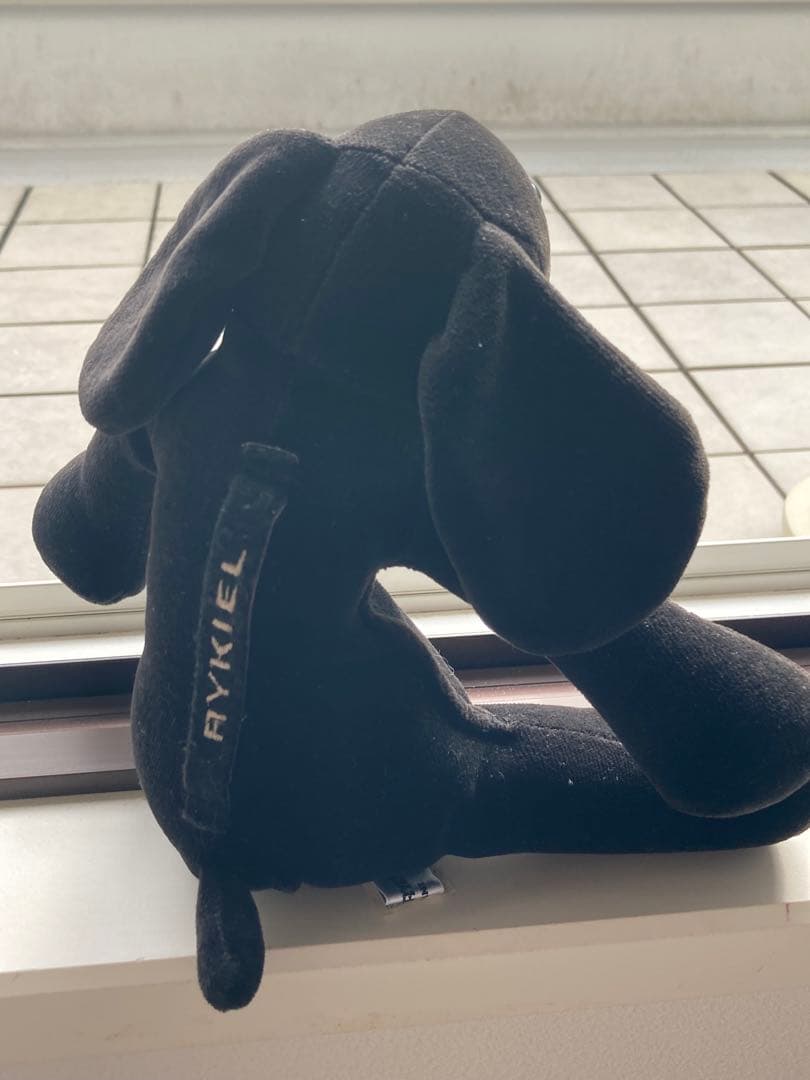 Rykiel 黒い犬のぬいぐるみ