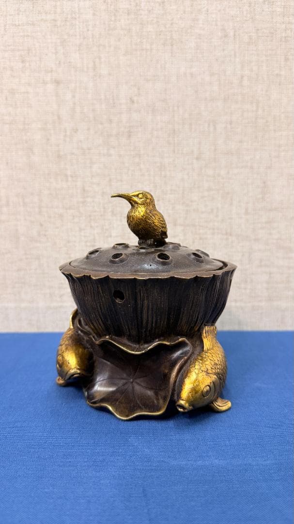 双魚蓮葉香炉｜鳥摘み蓋｜金彩古風｜香道具・置物