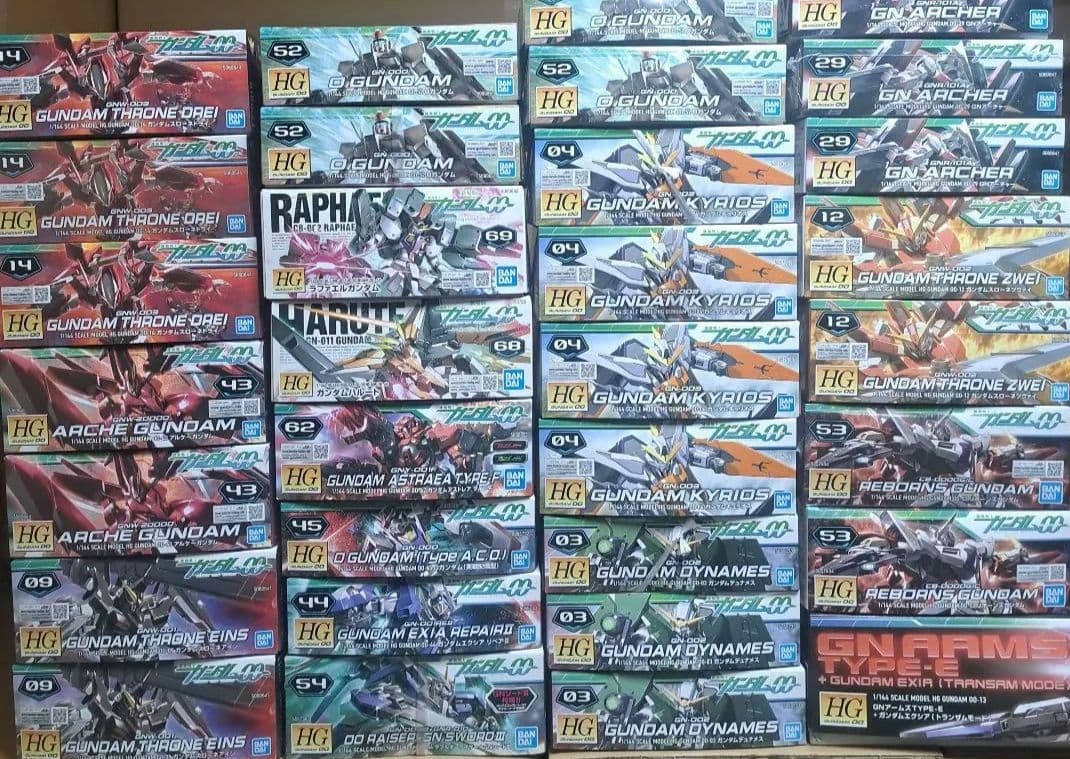 バンダイスピリッツ HG 1／144 ダブルオー　ガンプラまとめ売り