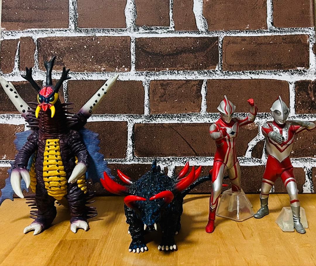 究極大怪獣第四集　アルティメットモンスターズ