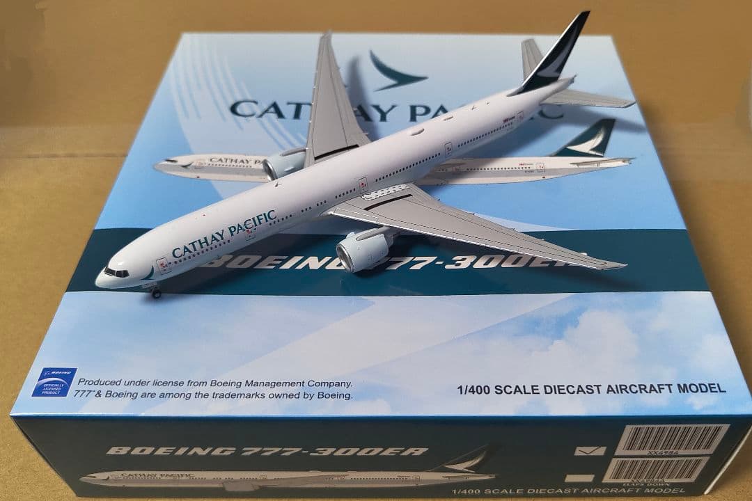キャセイパシフィック航空 777-300ER B-KQT 1/400