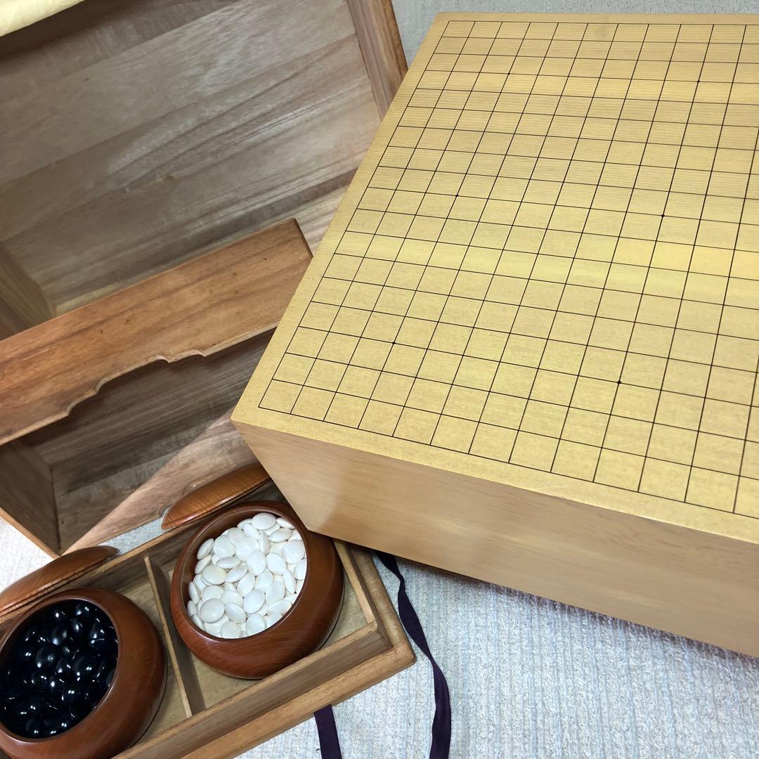 へそ　本榧　囲碁盤　碁石　脚付盤　蛤白 那智黒　はまぐり碁石　セット