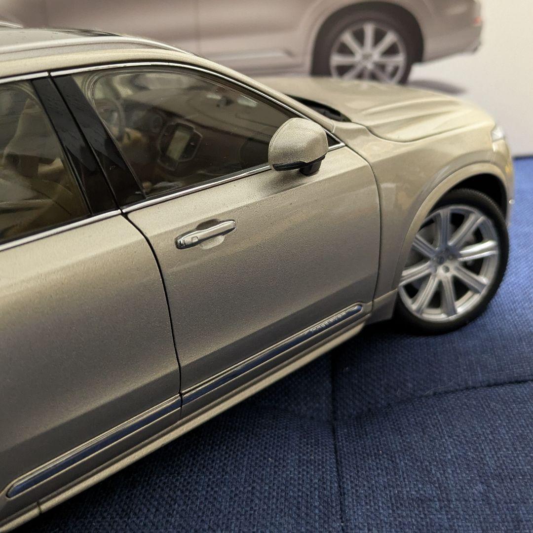 ボルボ　 XC90 ミニカー 1/18　修復あり　ジャンク