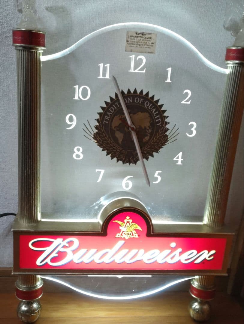 Budweiser ライト付き壁掛け時計