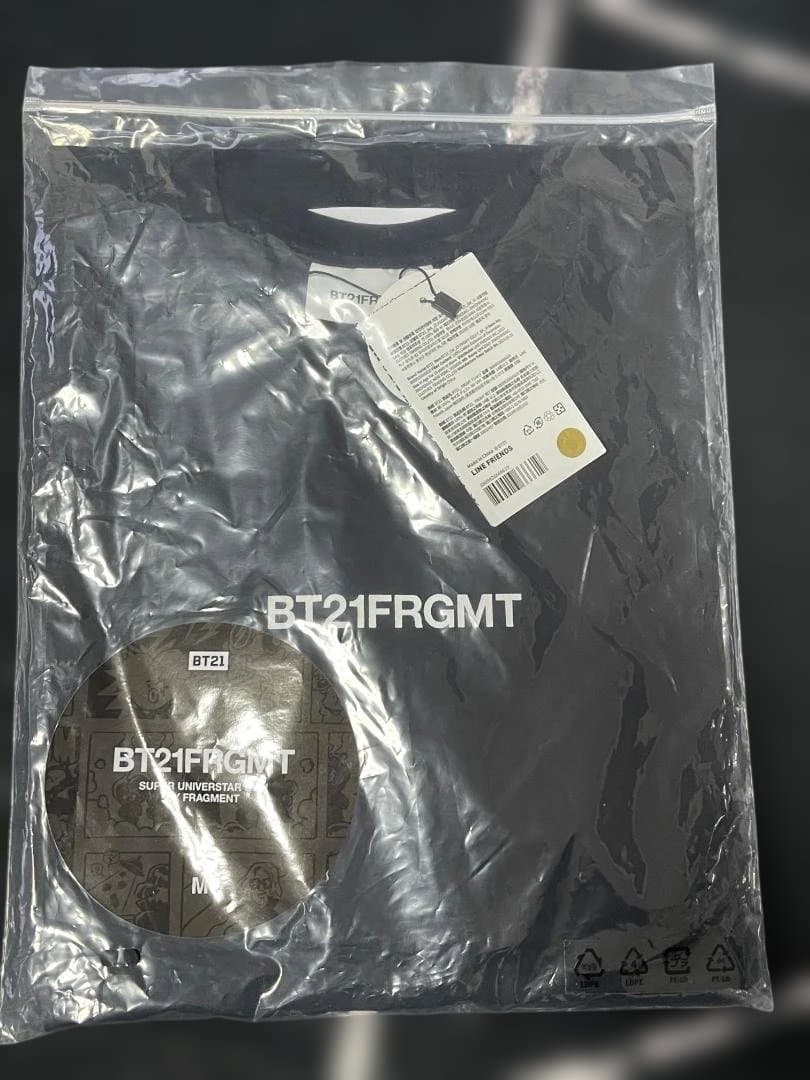 BT21FRGMT SUPER UNIVERSTAR BT21 Tシャツ Mサイ